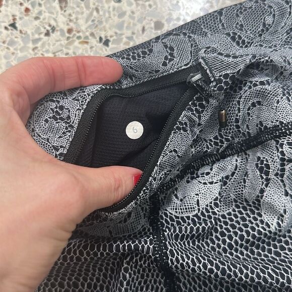 Lululemon Wunder Under black white lace leggings tights reflective 4 - Picture 5 of 5